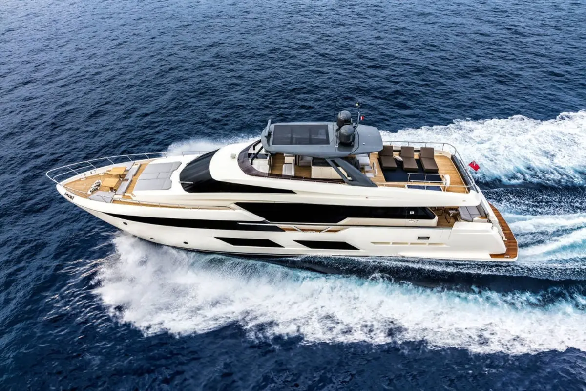 Ferretti 920 — Luxury Yachts St. Tropez, Saint-Tropez. Gulf anchorage mornings, Pampelonne tender runs by afternoon