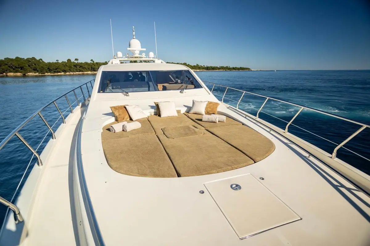 Leopard 24, aft deck — Luxury Yachts St. Tropez, Saint-Tropez. 24 Metres Built For Gulf Anchorages And Island Runs