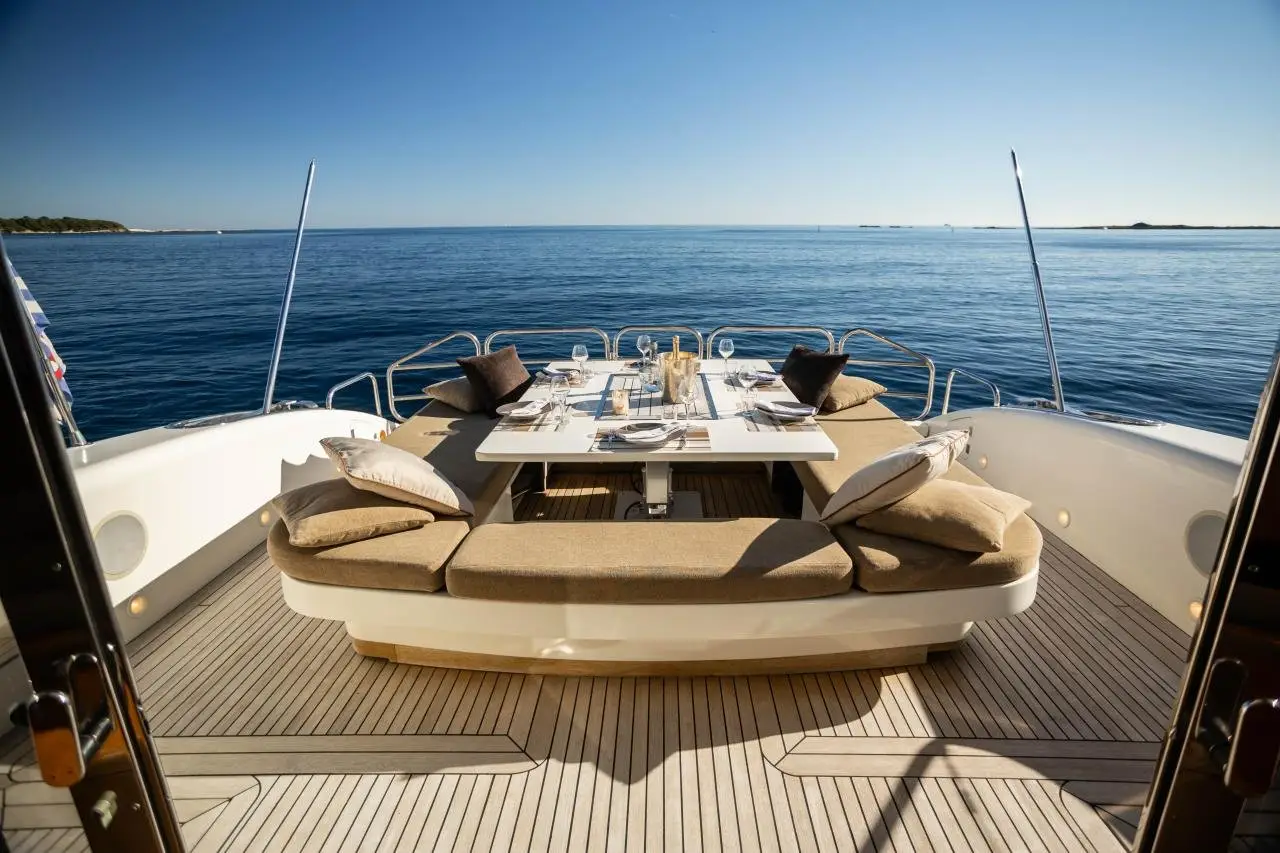 Leopard 24, exterior — Luxury Yachts St. Tropez, Saint-Tropez. 24 Metres Built For Gulf Anchorages And Island Runs