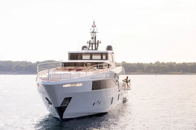 Majesty 100 — Luxury Yachts St. Tropez, Saint-Tropez