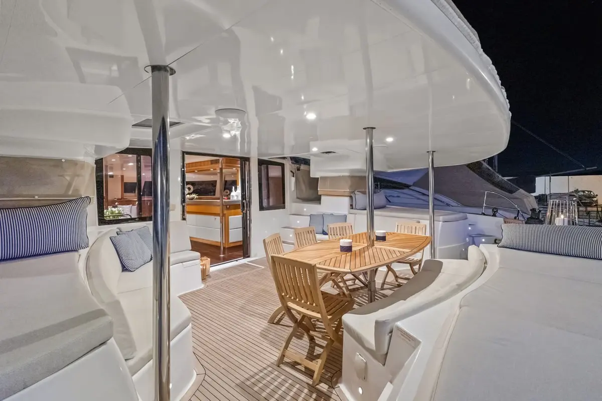 Moby-Dick, master cabin — Luxury Yachts St. Tropez, Saint-Tropez. Wide catamaran calm for Cap Taillat picnic anchorages