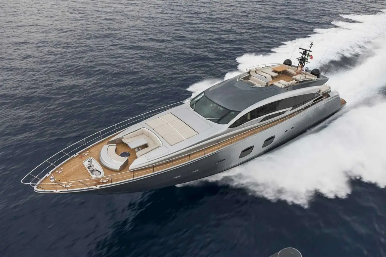 Pershing 108, main deck — Luxury Yachts St. Tropez, Saint-Tropez. Fast Gulf crossings to Pampelonne before the beach clubs fill