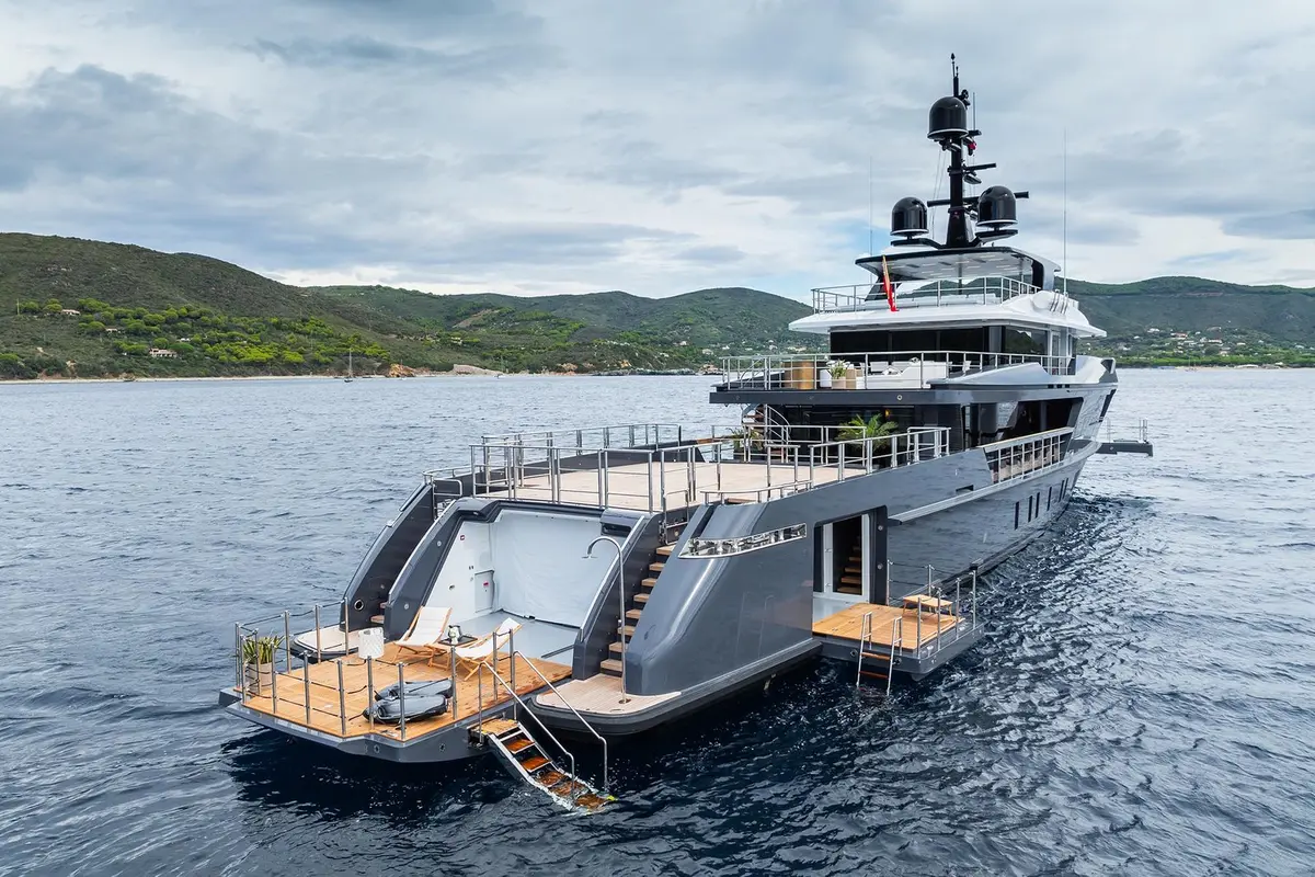 M, main deck — Luxury Yachts St. Tropez, Saint-Tropez. 47 Metres of Deck Space, Gulf to Pampelonne