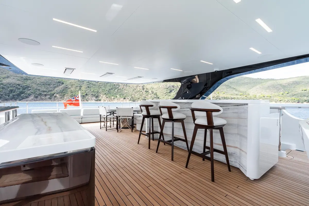M, salon — Luxury Yachts St. Tropez, Saint-Tropez. 47 Metres of Deck Space, Gulf to Pampelonne