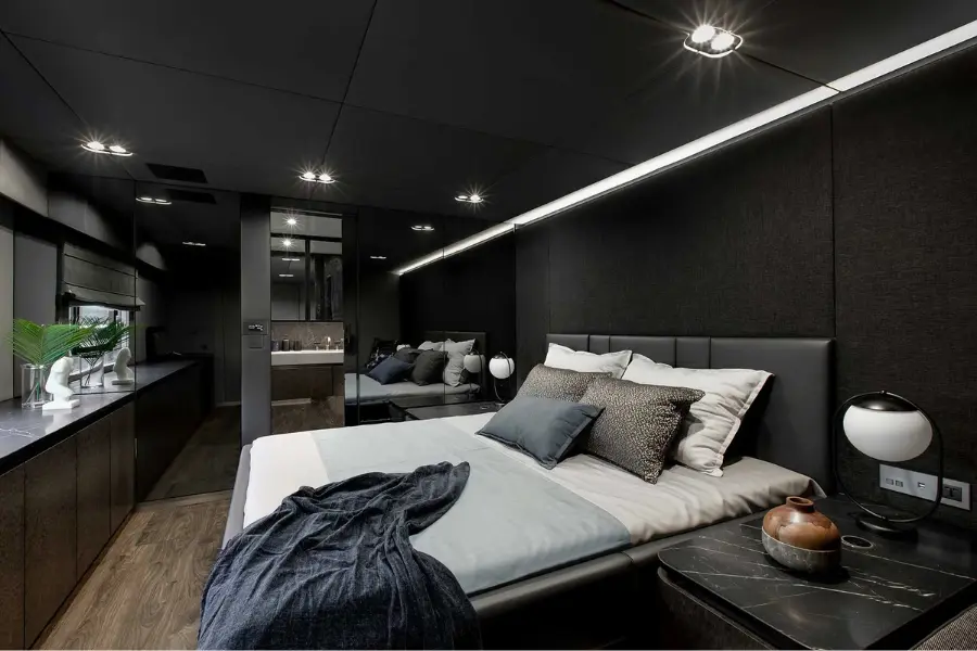 Sunreef 80, aft deck — Luxury Yachts St. Tropez, Saint-Tropez. A steady twin-hull base for Cap Taillat afternoons