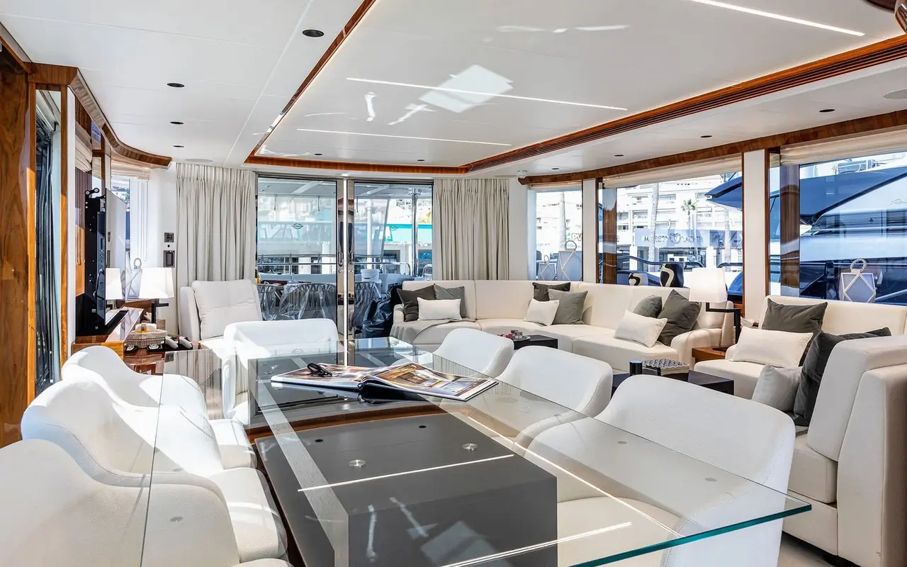 Sunseeker 90, master cabin — Luxury Yachts St. Tropez, Saint-Tropez. Low-slung deck living for a Pampelonne sunset run